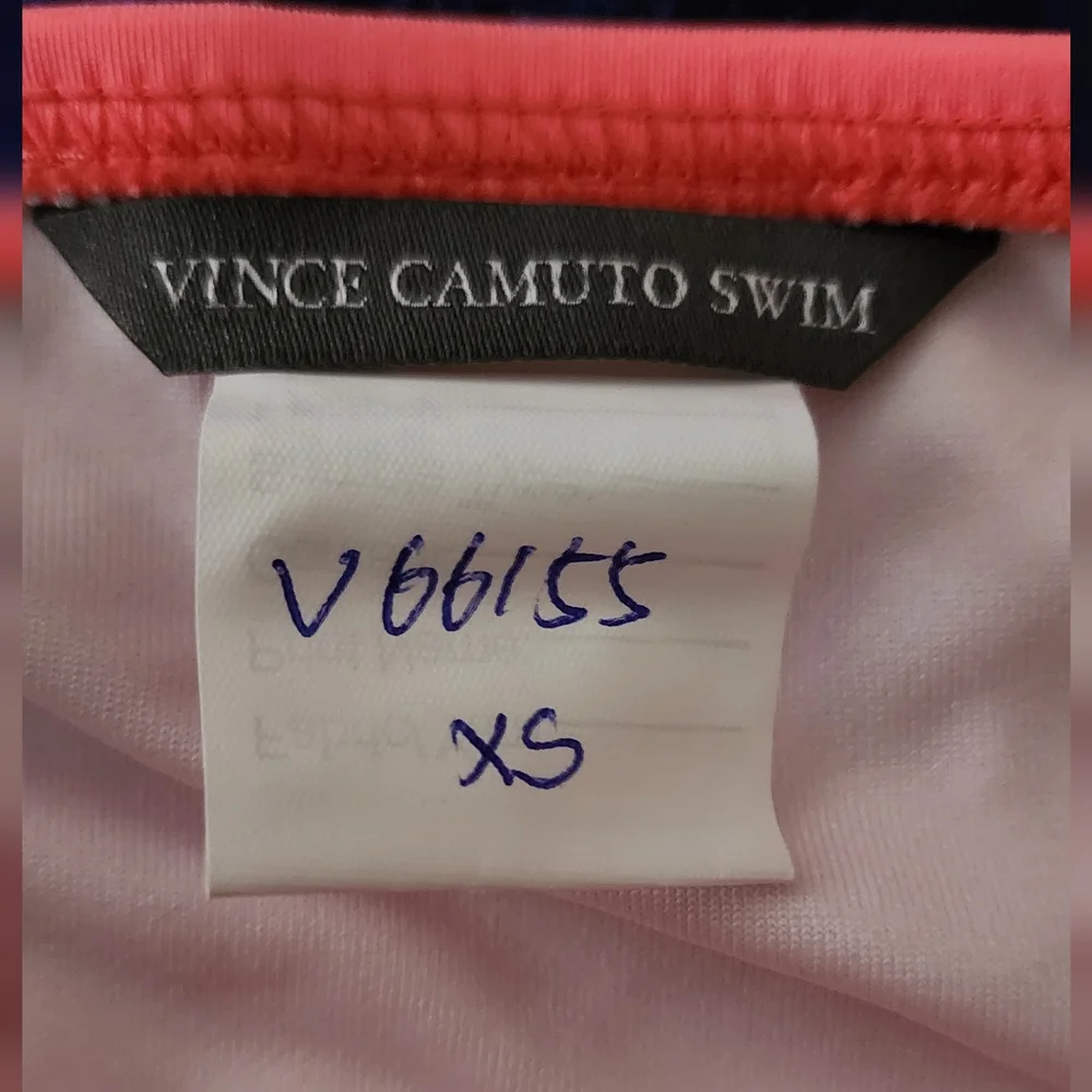 Vince Camuto NWOT Women's XS Salmon Color Bikini Bottom‎